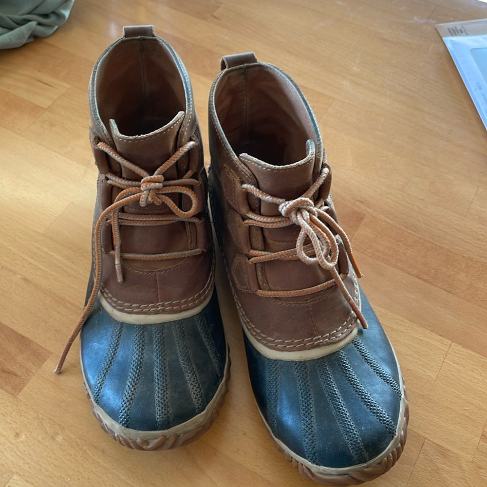 Sorel out and about boot 9